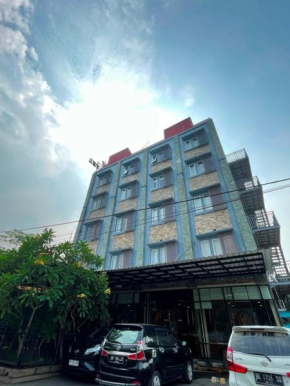 CREW EXPRESS Hotel
